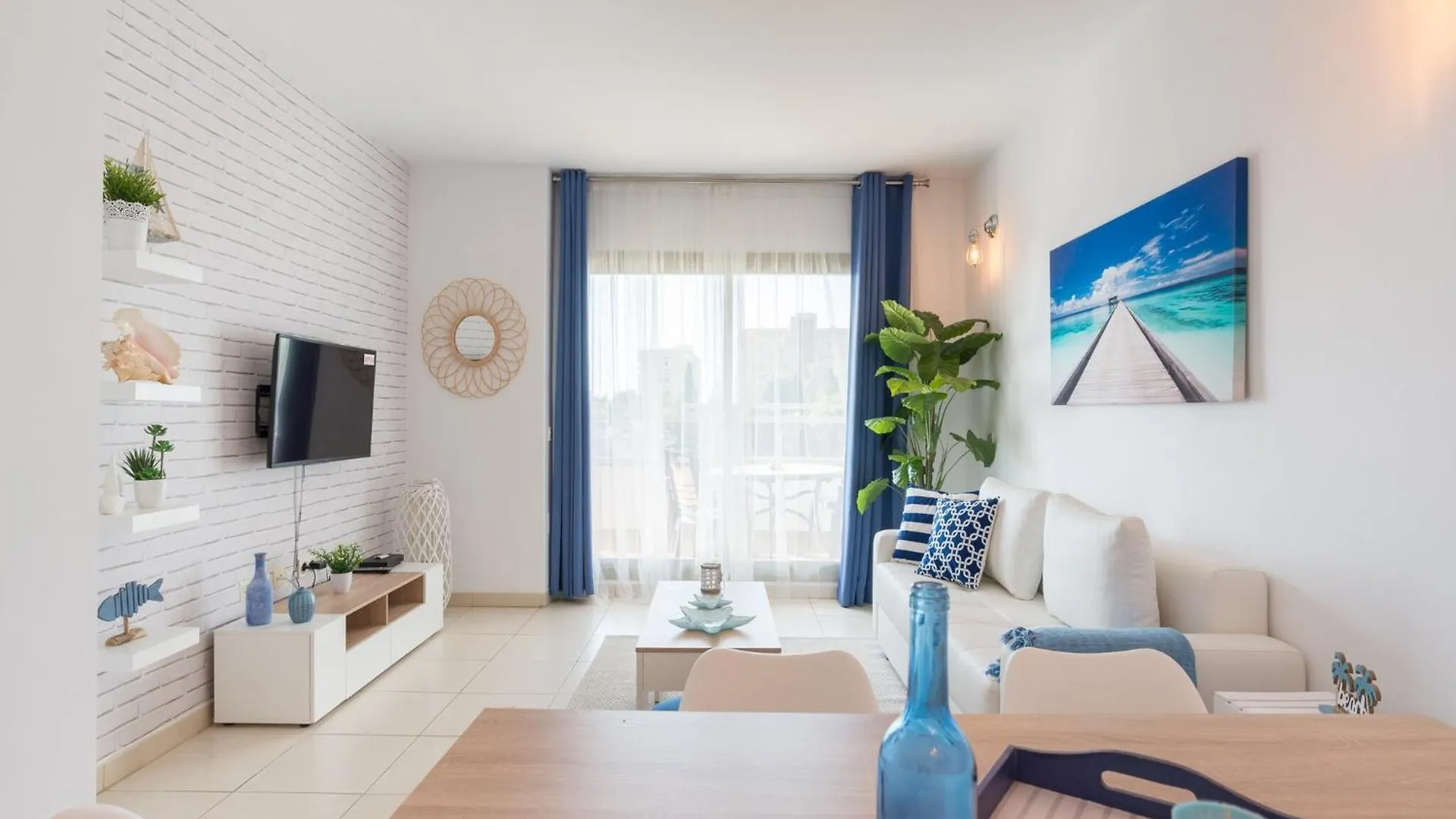 Apartment With Terrace, Pool, Parking Torremolinos