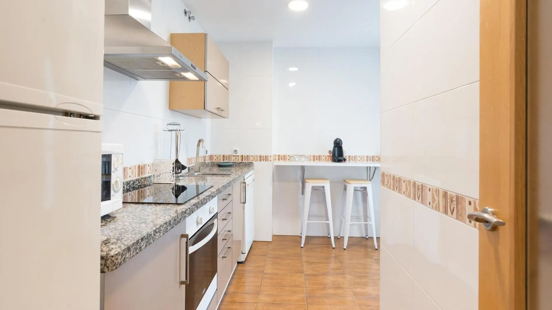 Apartment With Terrace, Pool, Parking Torremolinos