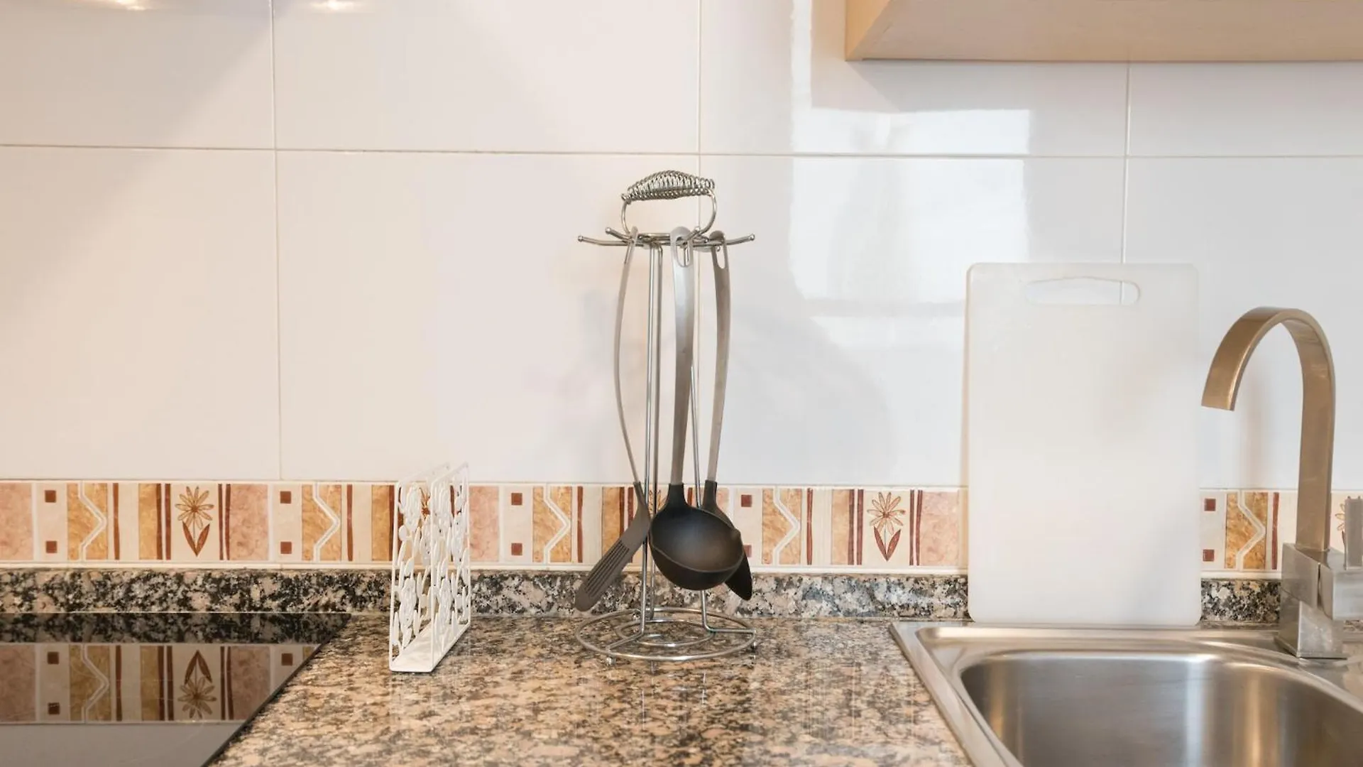 Apartment With Terrace, Pool, Parking توريمولينوس