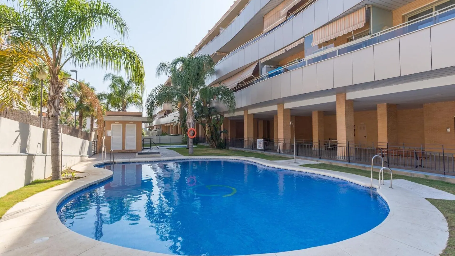 Apartment With Terrace, Pool, Parking Torremolinos