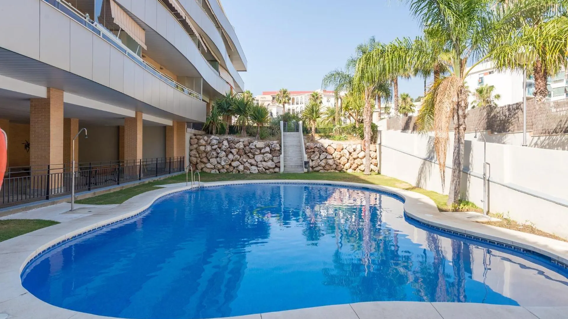 Apartment With Terrace, Pool, Parking location