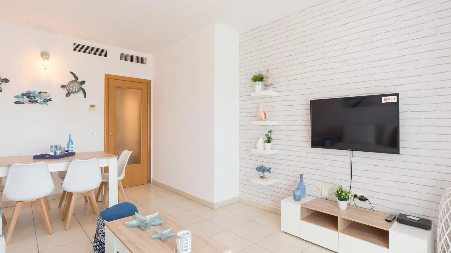Apartment With Terrace, Pool, Parking Torremolinos